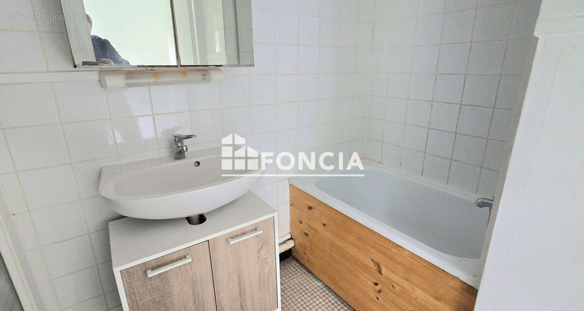 Appartement à LA CELLE-SAINT-CLOUD