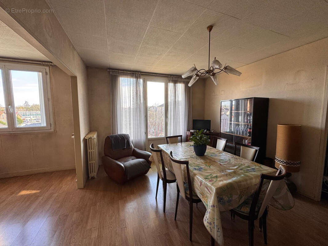 Appartement à BRETIGNY-SUR-ORGE