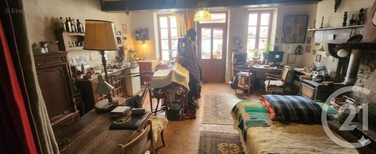 Maison à AUNAY-EN-BAZOIS
