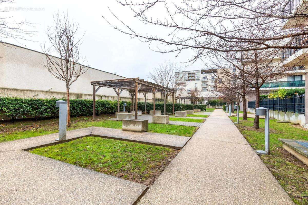 Appartement à AUBERVILLIERS