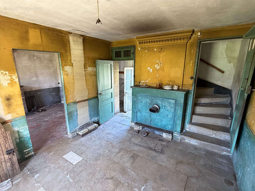 Maison en pierre à rénover - photo 2