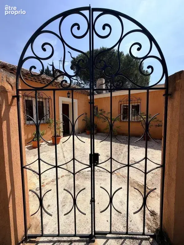 Maison avec piscine et dépendances à Saint-Marc-Jaumegarde, à 10 minutes d’Aix-en-Provence - photo 21