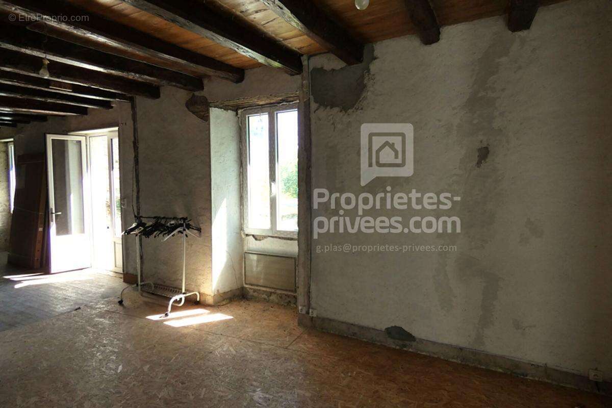 Maison ancienne à restaurer, fort potentiel + Jardin 2000 m² - photo 8
