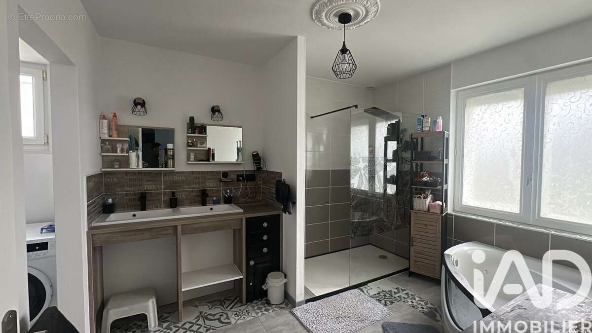 Photo 7 - Maison à CHATELLERAULT