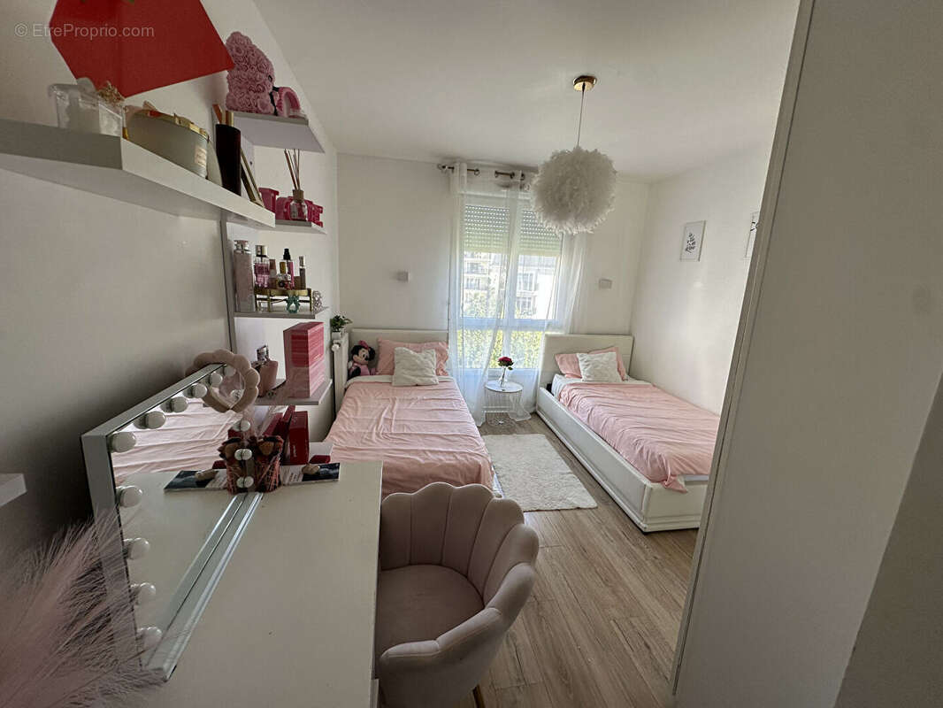Appartement à LE BLANC-MESNIL