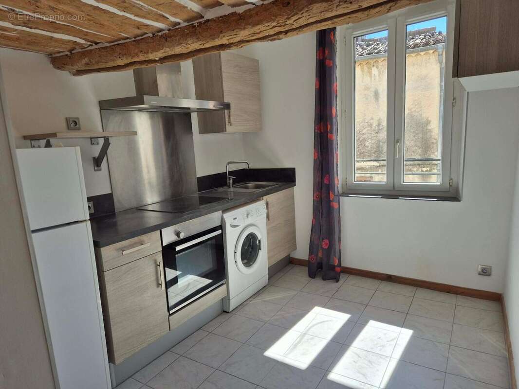   - Appartement à DRAGUIGNAN
