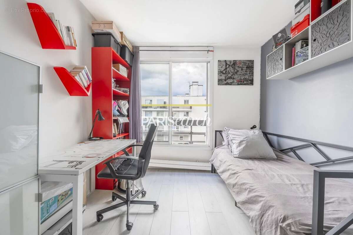 Appartement à LEVALLOIS-PERRET