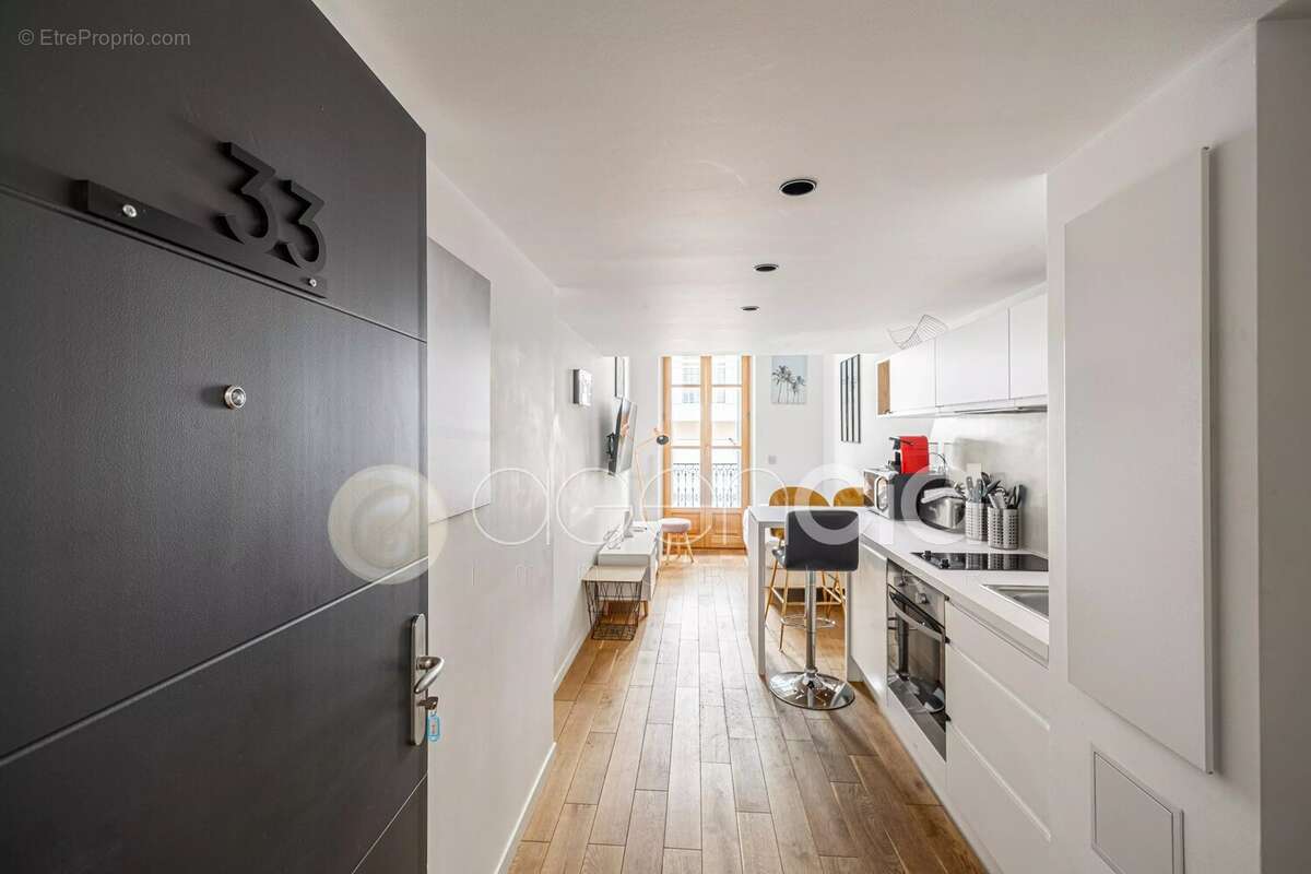 Cannes  banane  t2 de 33 m2 avec mezzanine  balcon - photo 5