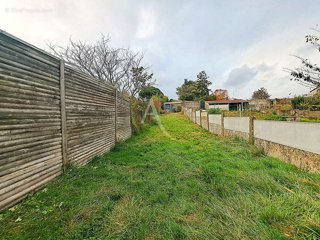 Maison à SAINT-LAURENT-SUR-SEVRE