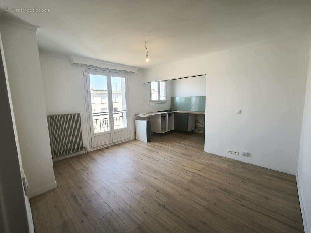 Appartement T3 rénové   Velpeau / Gare de Tours   52 m2   Lumineux - photo 11