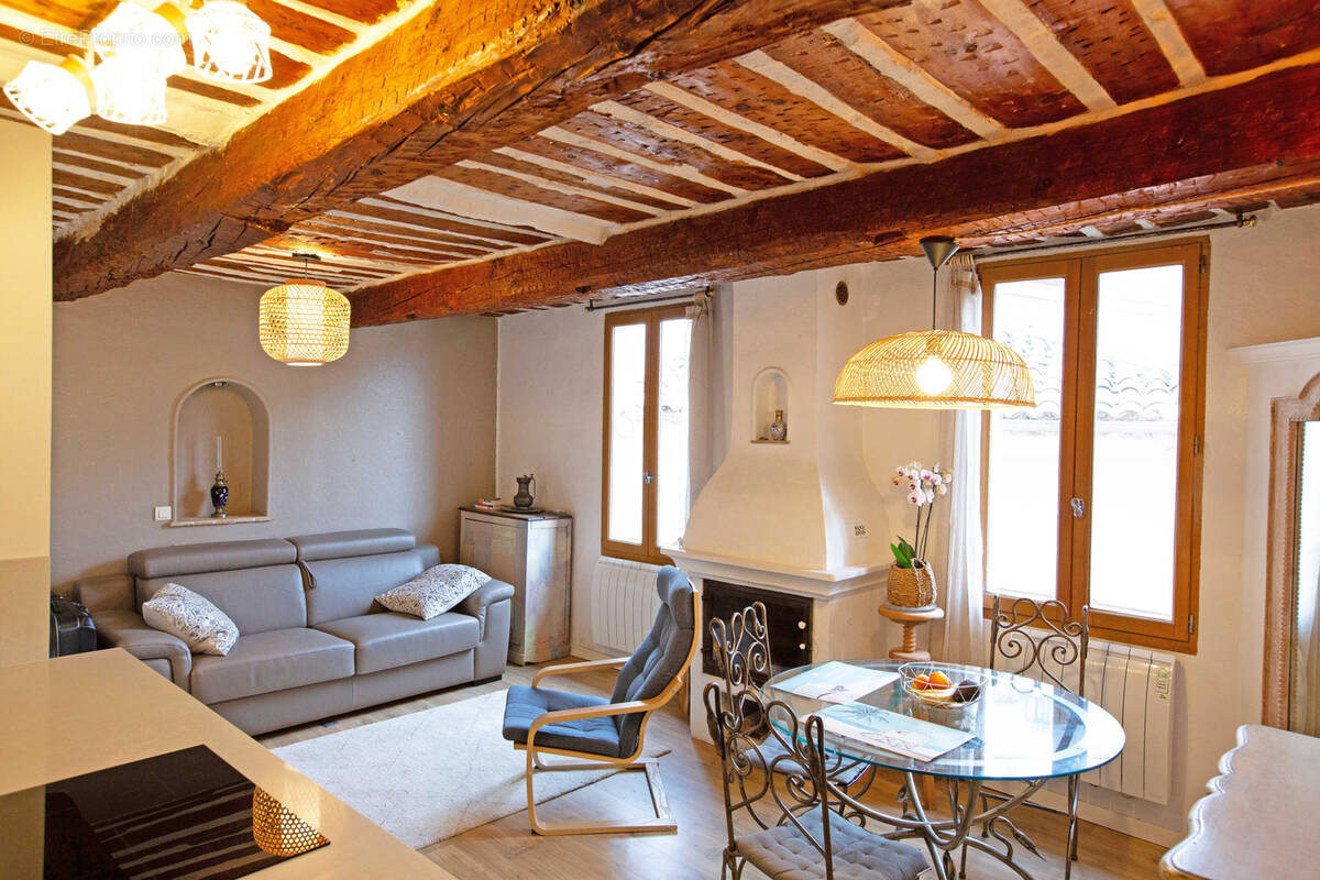 Appartement à VENCE