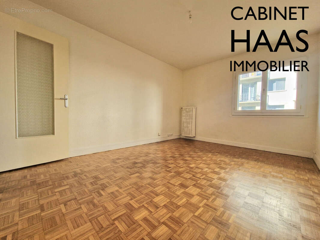 Séjour - Appartement à IVRY-SUR-SEINE