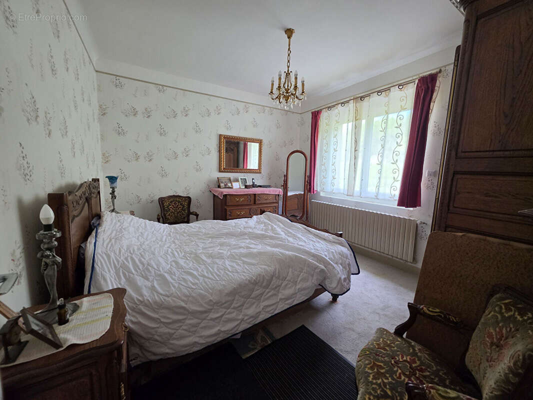 Maison à SAINT-AMANS-DE-PELLAGAL