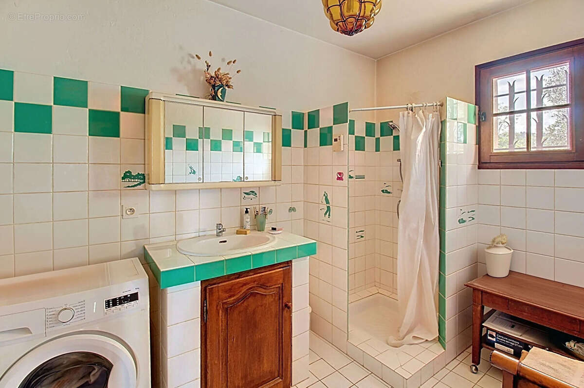 Maison à FIGANIERES