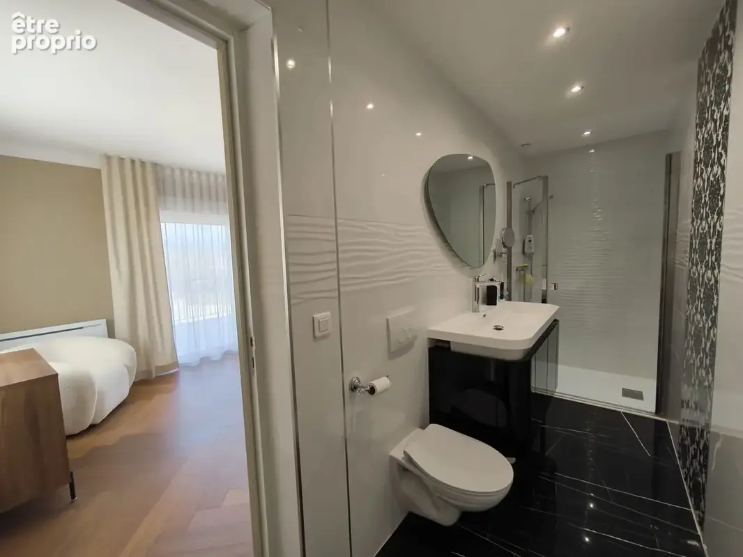 Etoile. maison de famille de 270 m2. renovee en totalite. modulable. parc clos de 5030 m2 - photo 24