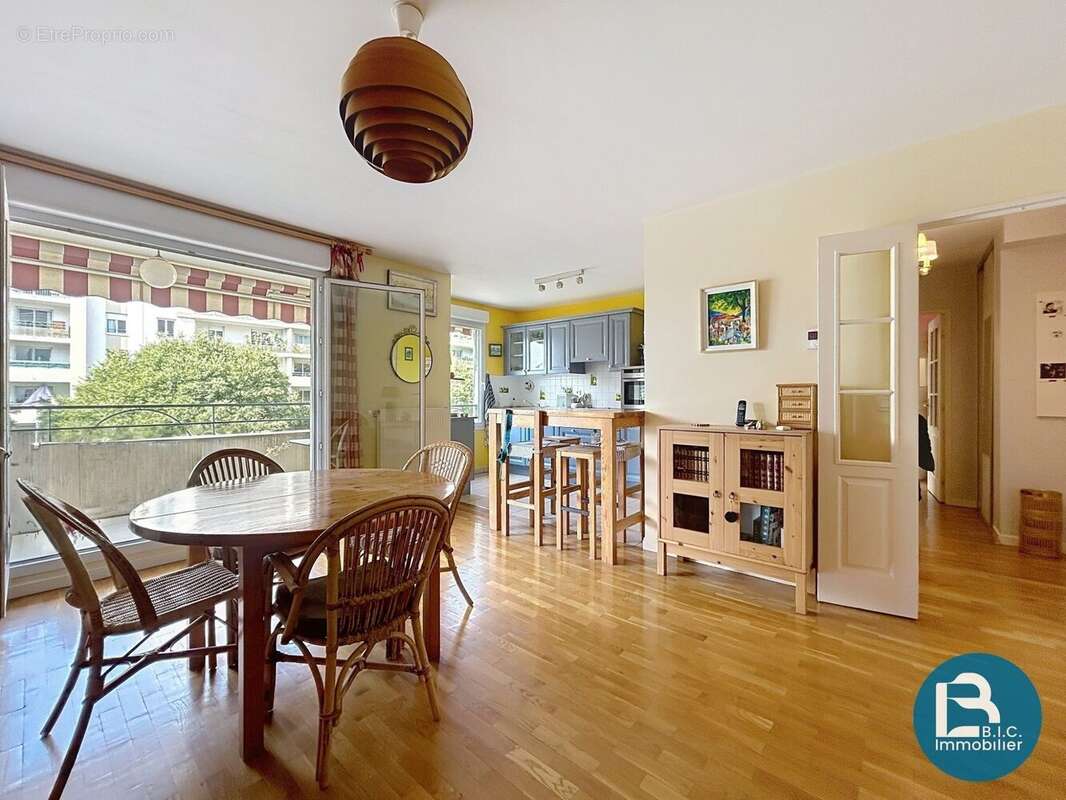 Appartement à LYON-3E