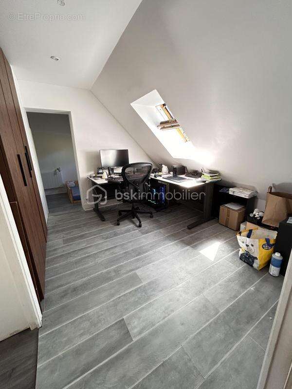 Maison familiale 110 m² - Terrain 968 m² - Claye-Souilly- Quartier recherché - photo 7