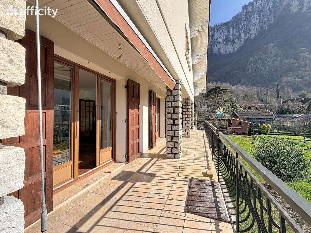 Maison à SAINT-QUENTIN-SUR-ISERE