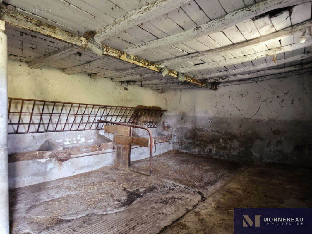 Ancienne ferme nombreuses dépendances sources et lavoir - photo 28