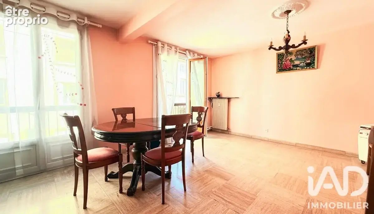 Photo 1 - Appartement à SAINT-ETIENNE