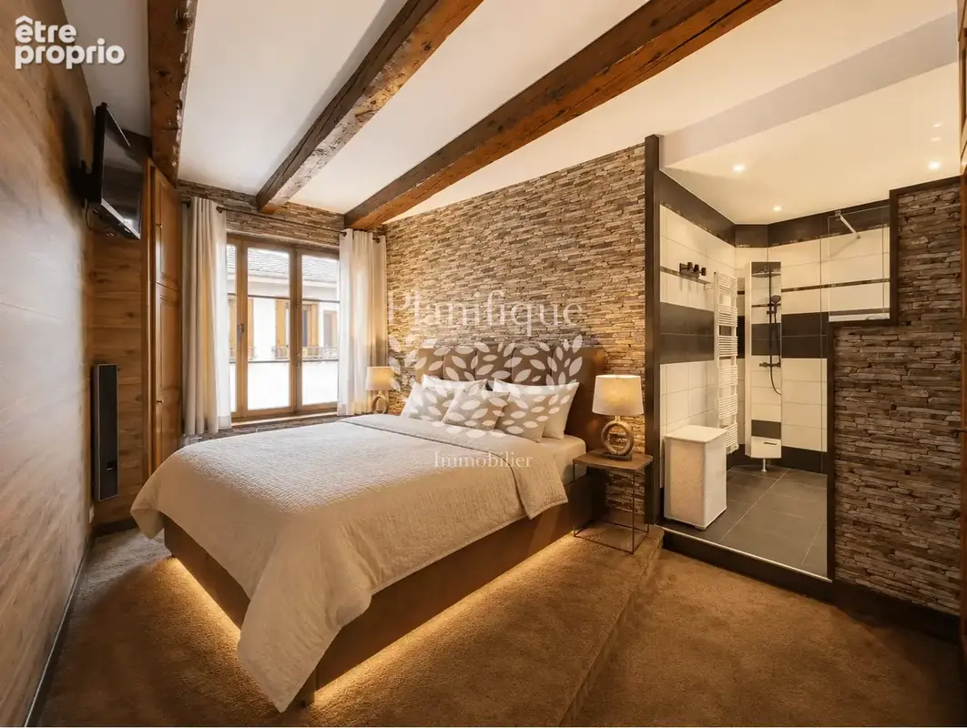 Appartement T3 - Vielle Ville d'Annecy- Place Saint-Claire - photo 11