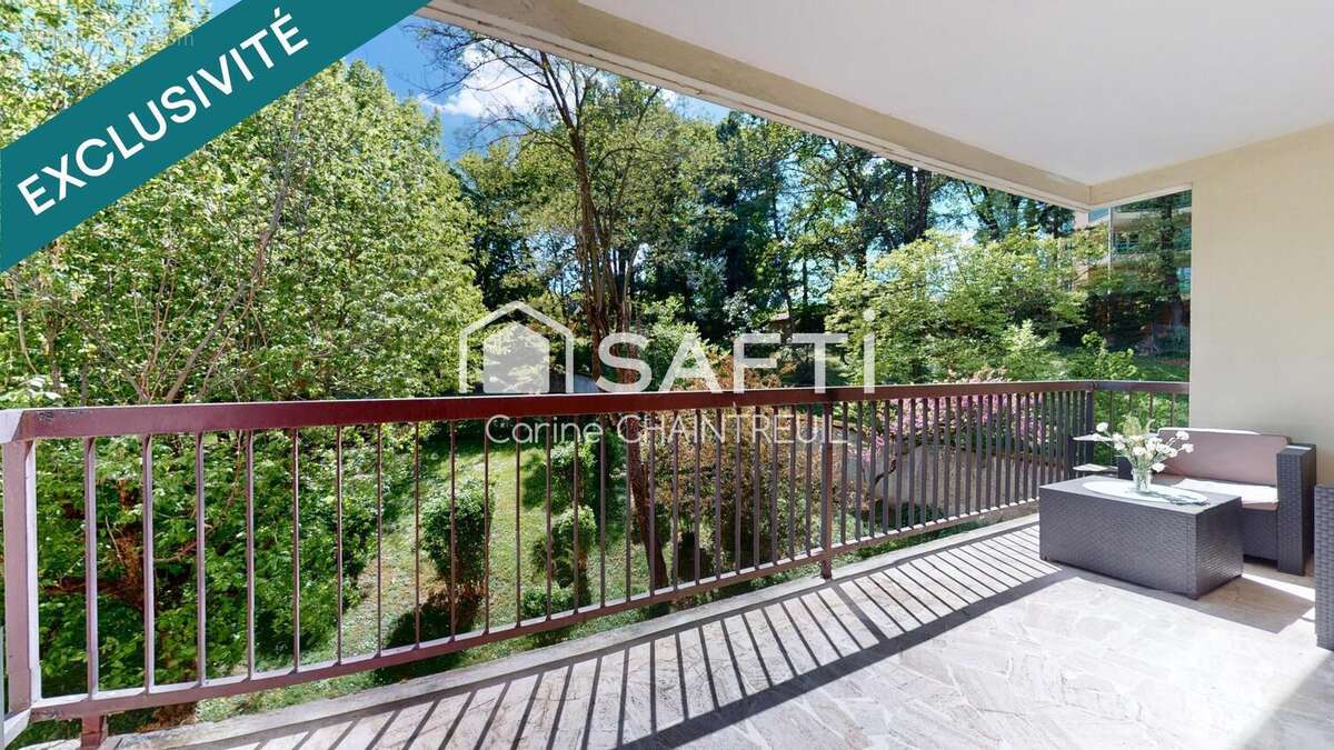 Photo 2 - Appartement à BRON