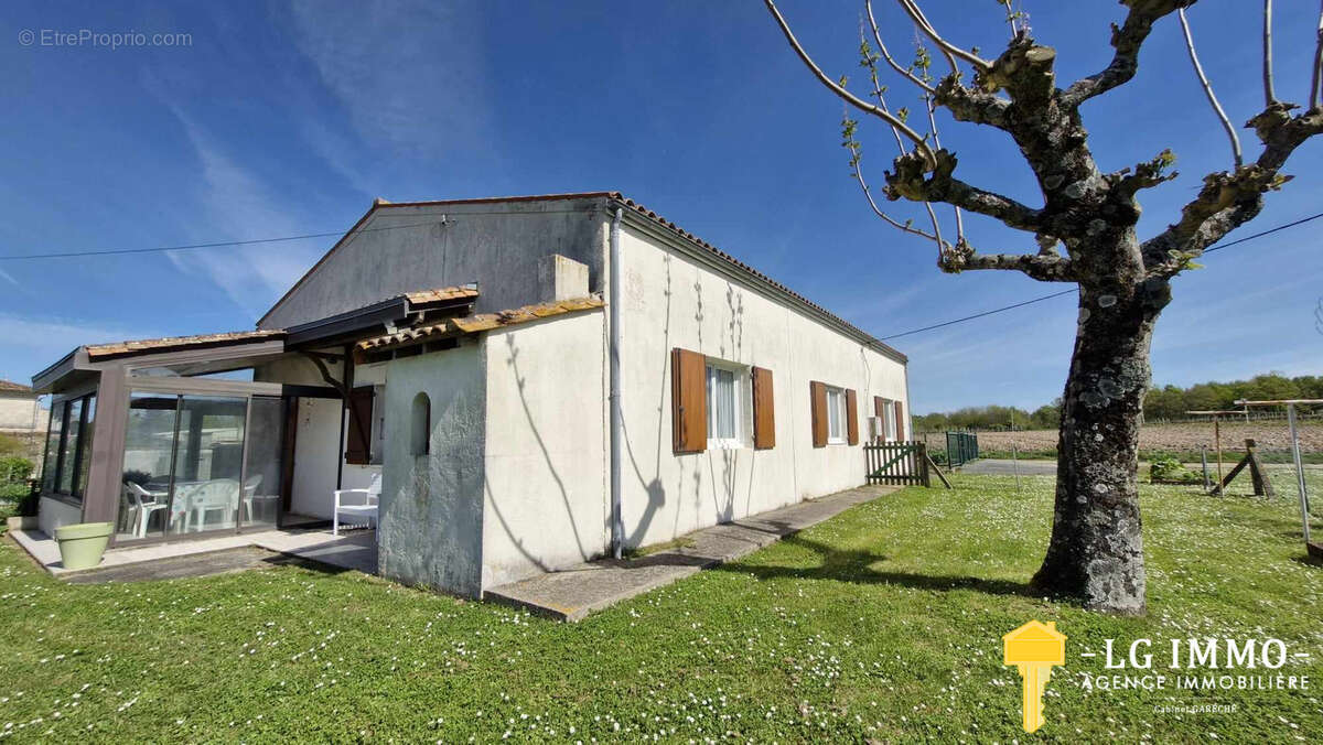 Ensemble de deux maisons, garage, terrain 1424 m2, aperçu estuaire - photo 35
