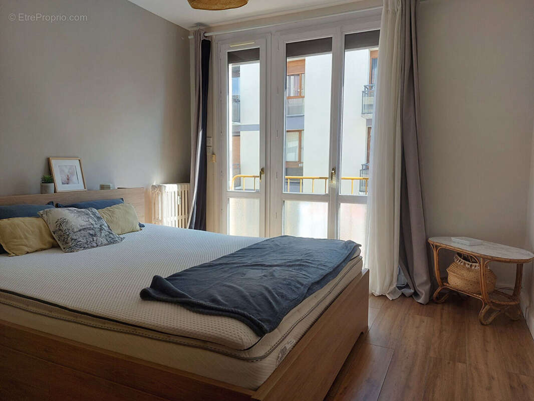 Appartement Bourges 4 pièce(s) 77.50 m2 - photo 6