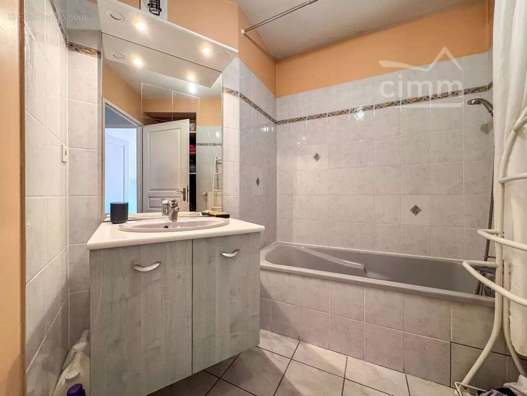Appartement à LE TOUVET