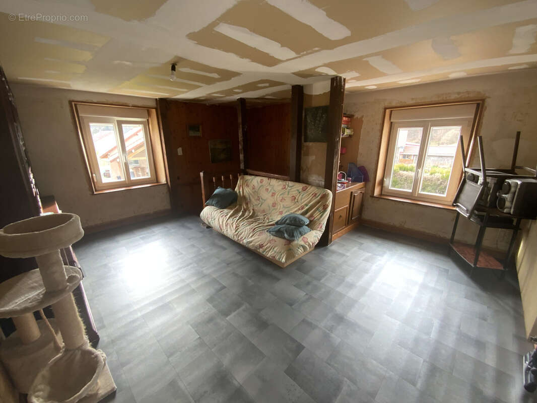 Maison à BELONCHAMP