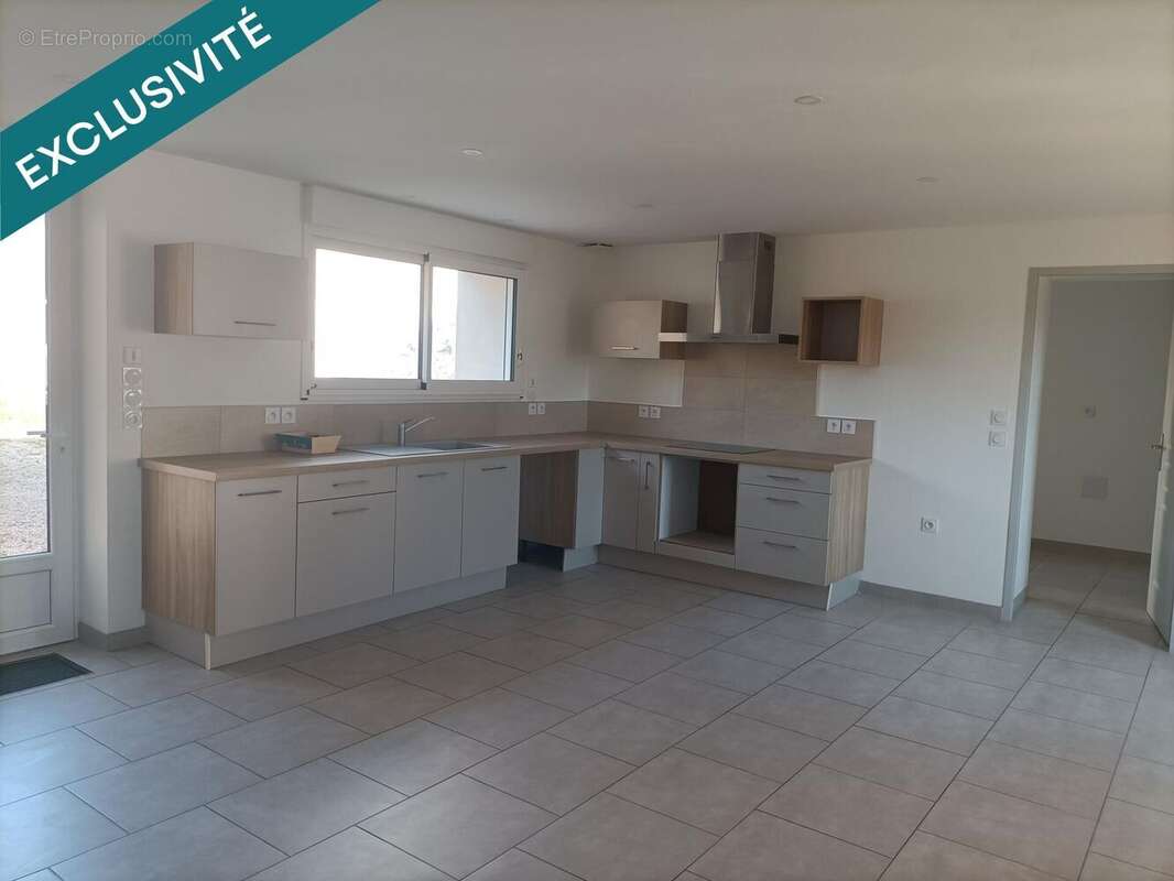 Maison 126 m² à Fleure  - photo 5