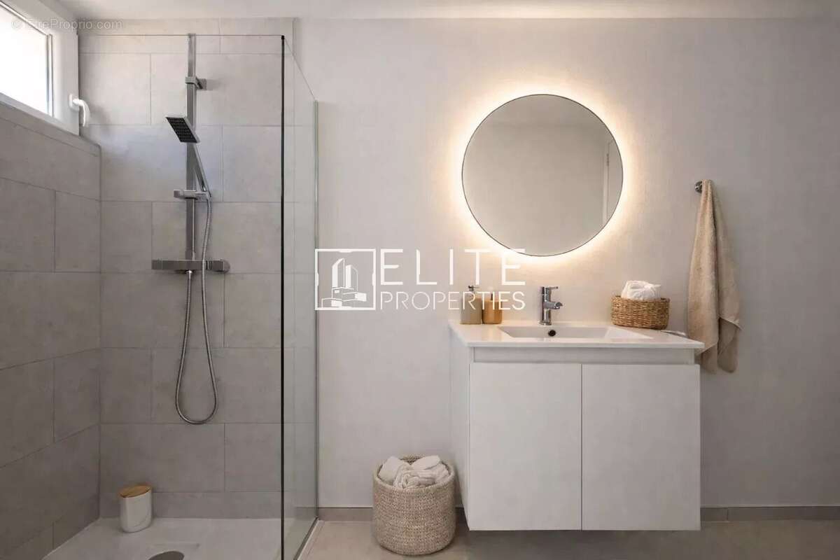 Appartement à PEGOMAS