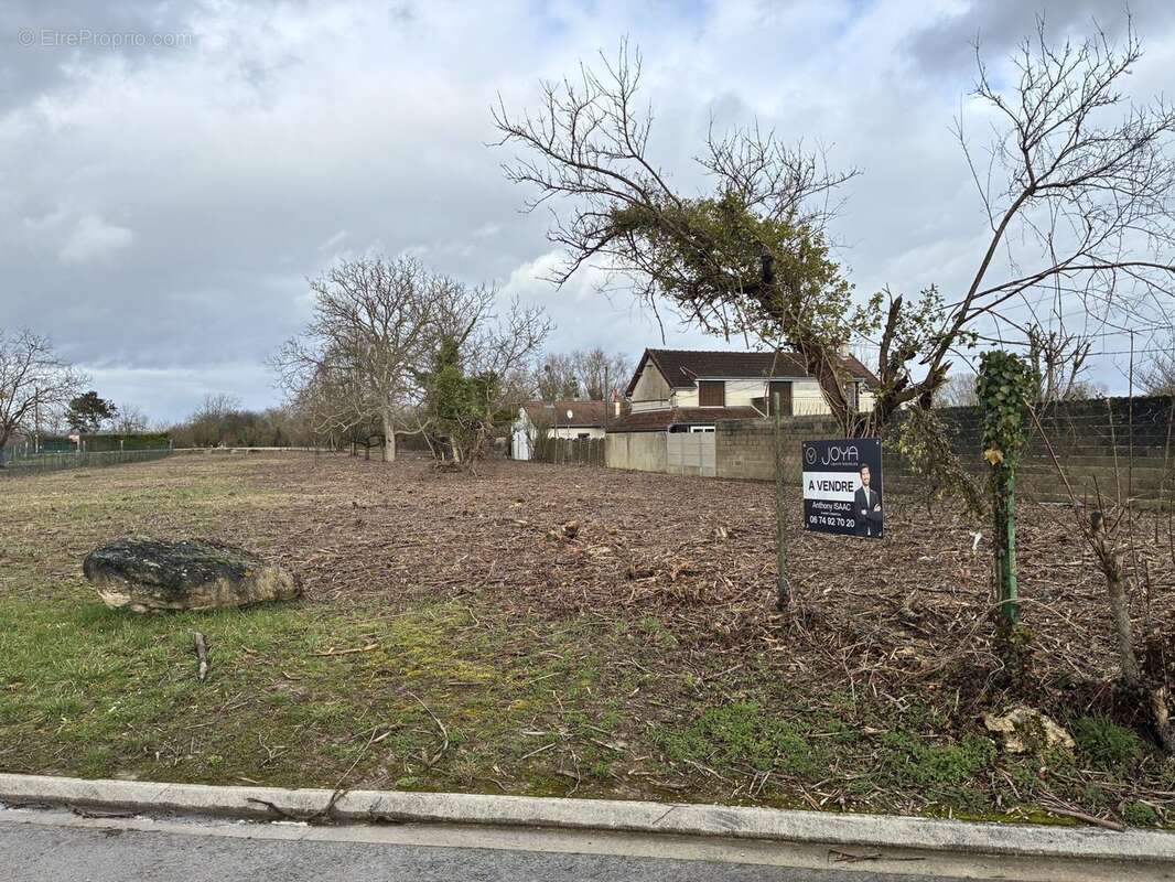 Terrain à PONT-SUR-SEINE