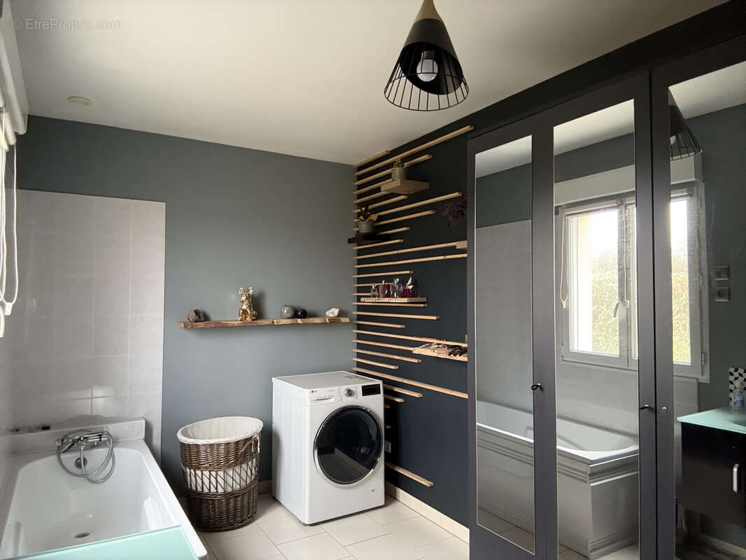 Maison à VILLE-SUR-ILLON