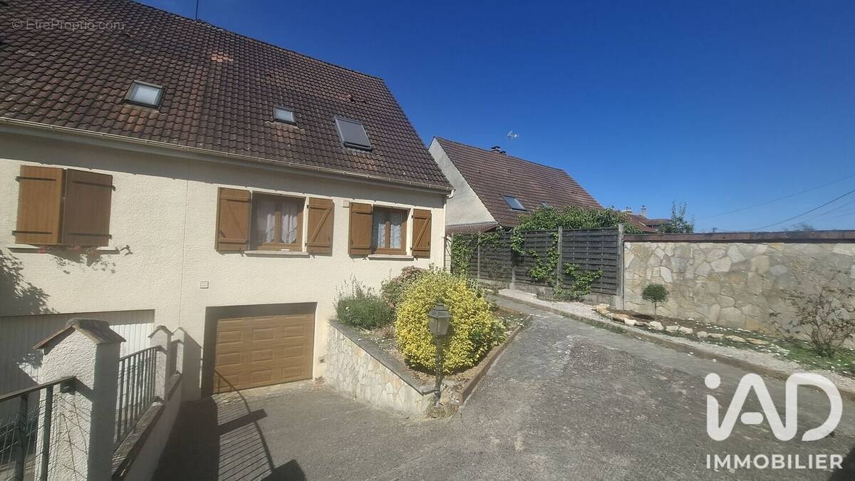 Photo 1 - Maison à LA FERTE-ALAIS
