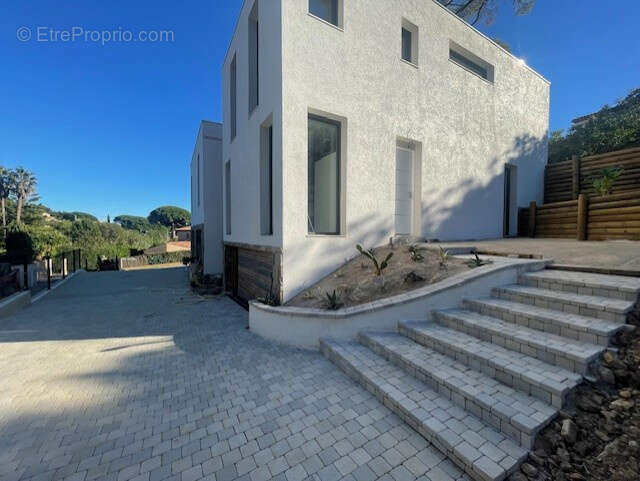 Maison à CAVALAIRE-SUR-MER