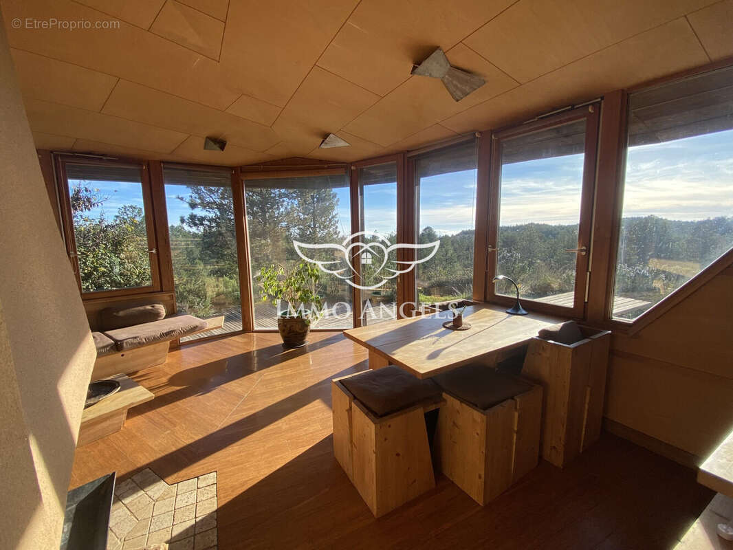 Maison à LA VACQUERIE-ET-SAINT-MARTIN-DE-CASTRIES