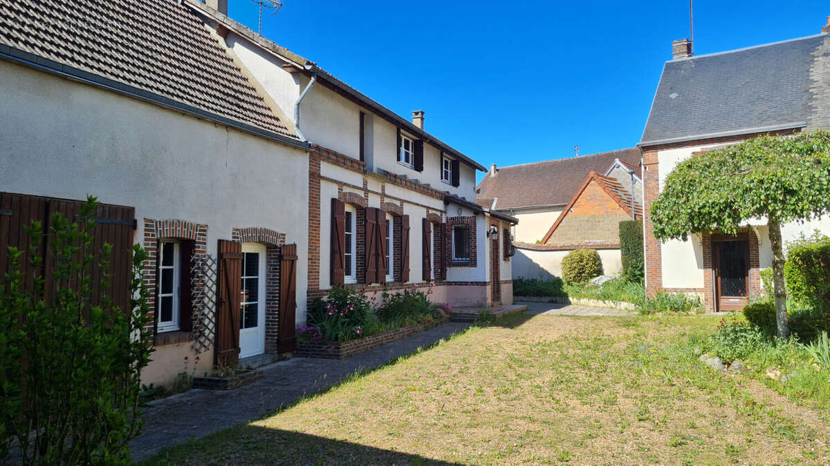 Maison à MAINTENON