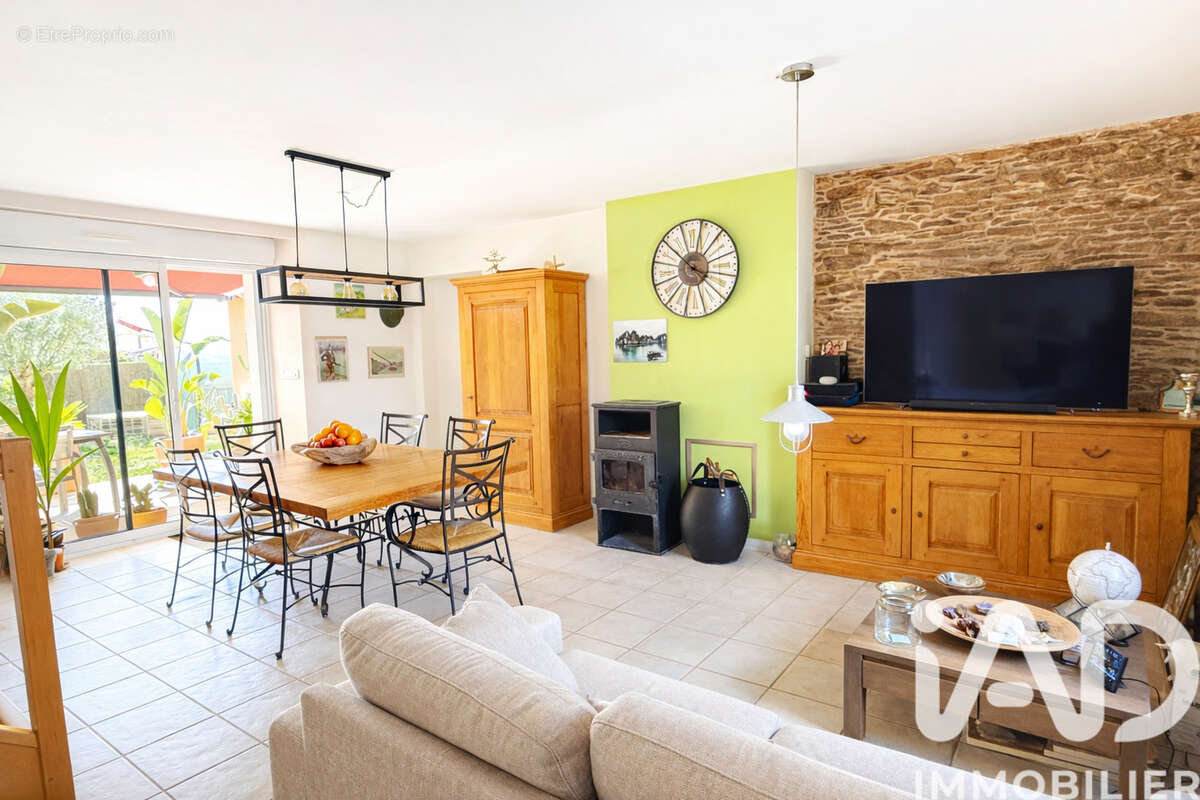 Photo 2 - Maison à LA CHAPELLE-BASSE-MER