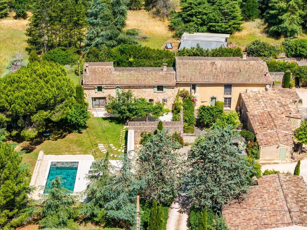 Maison à BONNIEUX
