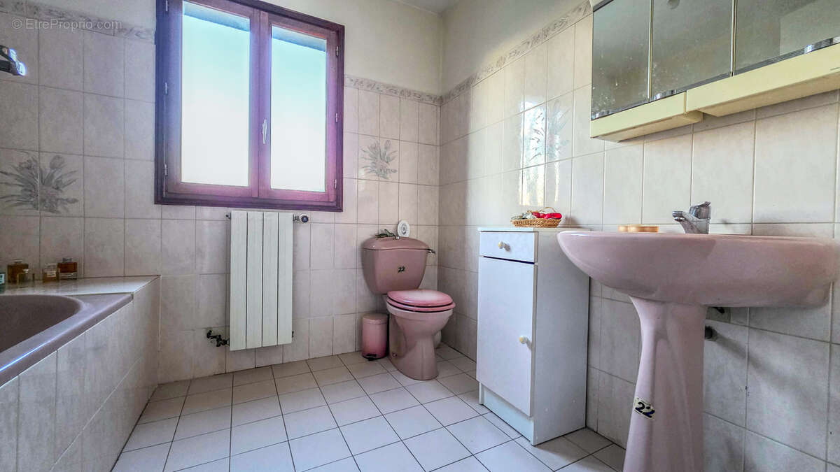 Maison à SARTROUVILLE