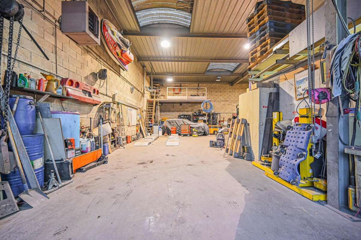 Commerce 340 m² à Alfortville  - photo 3