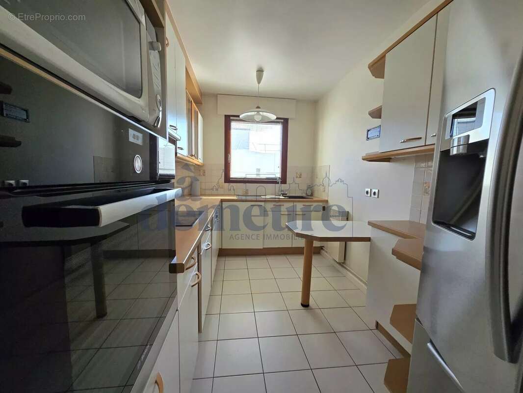Appartement à ISSY-LES-MOULINEAUX