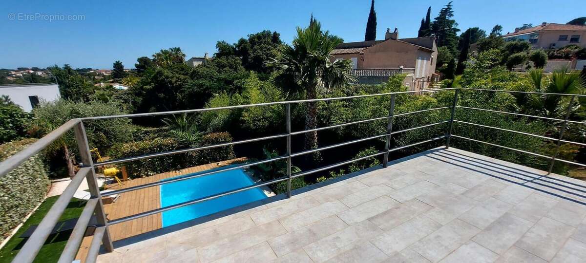 Maison à FREJUS