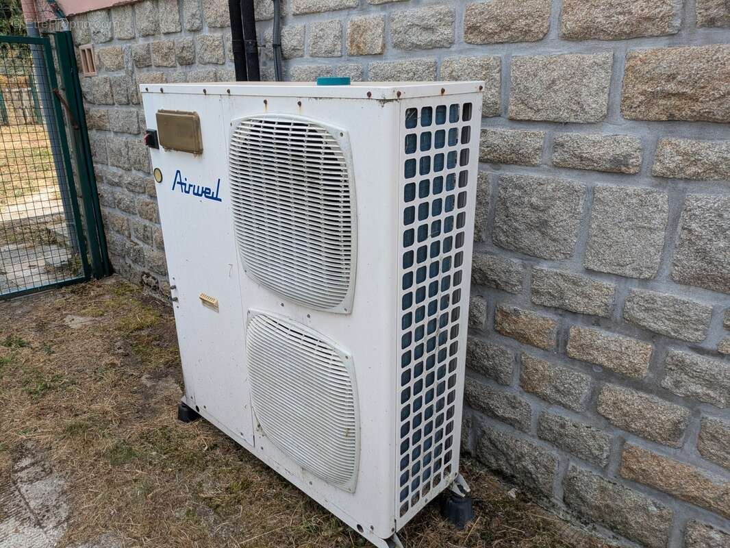 Ploerdut maison en rez de chaussée surélevé de 6 pièces de 130m² environ parcelle clôturée de 1327m² - photo 19