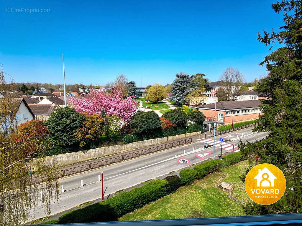 Appartement à SAINT-BRICE-SOUS-FORET
