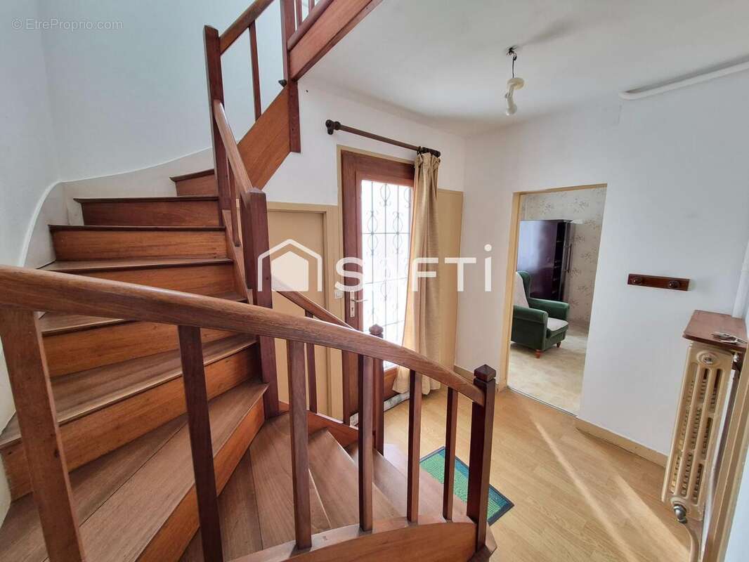Maison 82 m² à Descartes  - photo 3