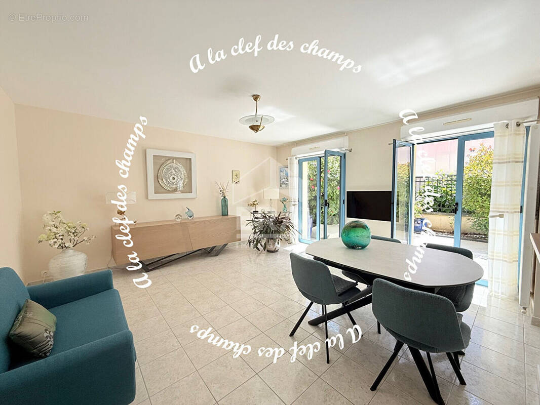 Appartement à SAINT-REMY-LES-CHEVREUSE