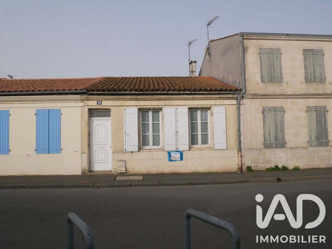 Photo 1 - Maison à ROCHEFORT