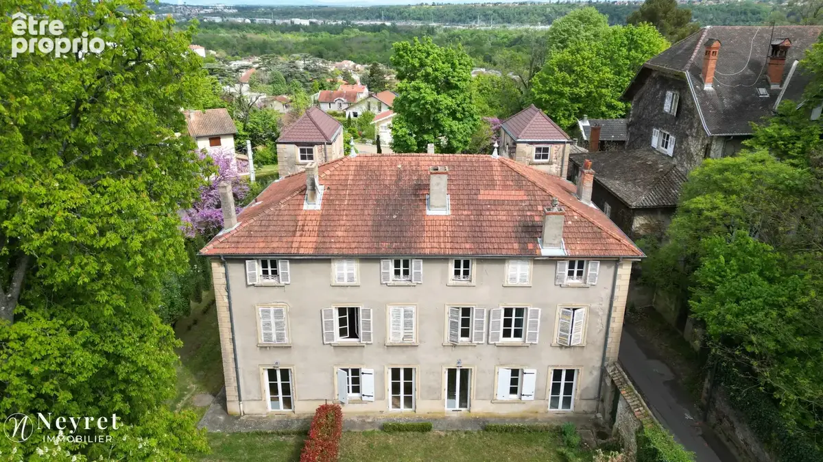 Opportunité à saisir dans une maison de maître de 6 lots sur les hauteurs de Vernaison , un T3 de 59,63 m2 - photo 5